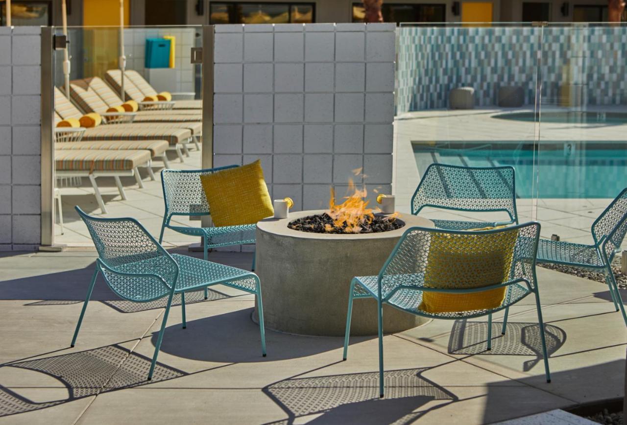 Twin Palms Resort - A Gay Men'S Resort Palm Springs Exterior foto